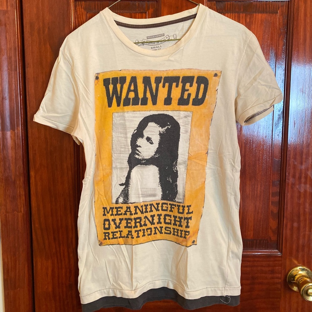 Men Graphic Tee Size Small